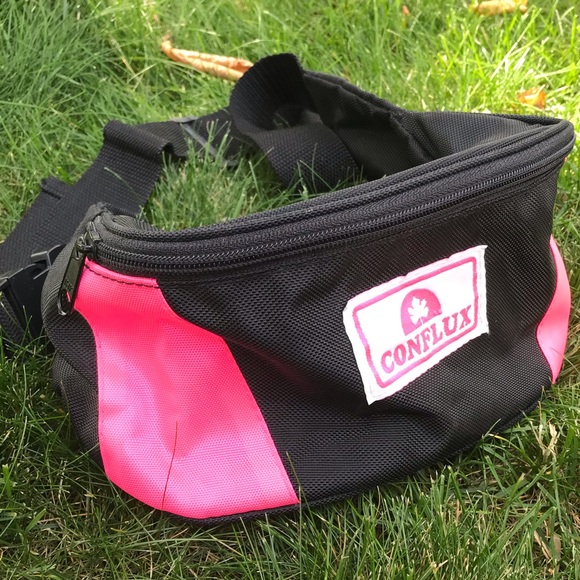 Vintage 80s / 90s Fanny pack or cross body neon - Picture 6 of 9